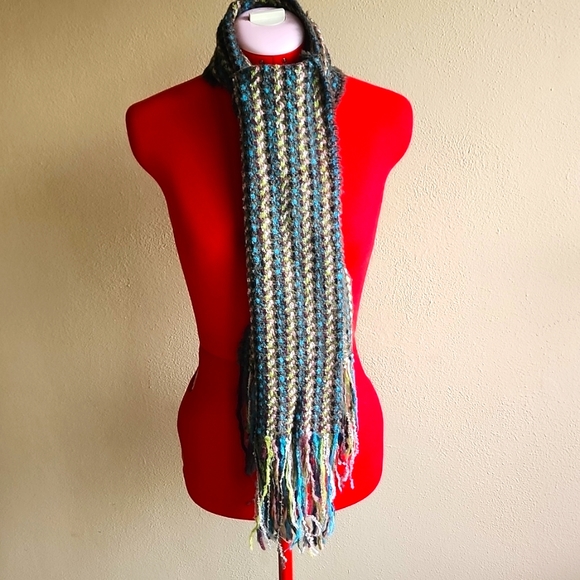 FABULOUS CRISTINA CHITI WOOL SCARF!!! - Picture 1 of 4